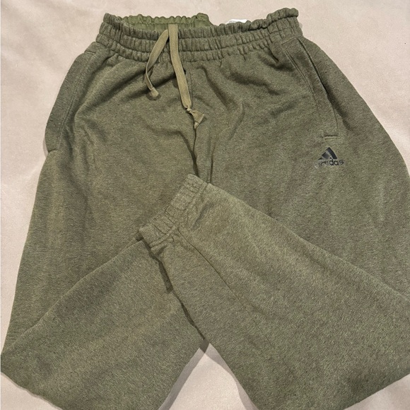 Adidas green joggers men’s medium. Barely worn. Great condition.Nonsmoking home. - Picture 2 of 3